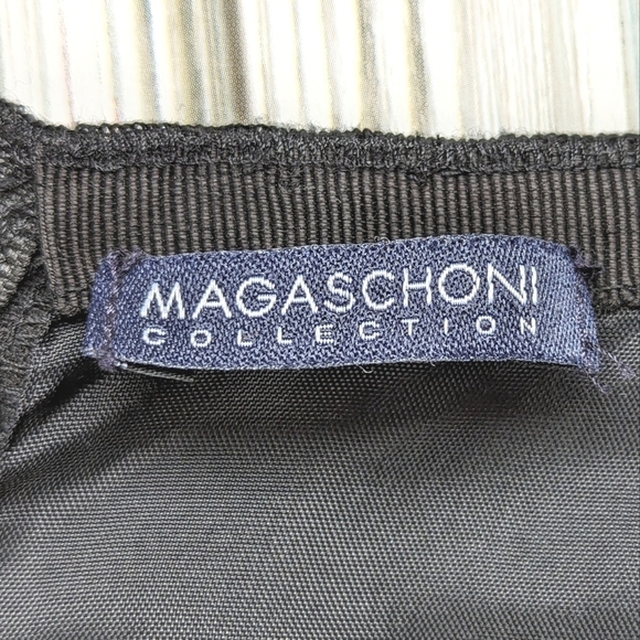 Magaschoni Pleated Wool Pencil Skirt with Slit in Black Size 10 - Picture 8 of 11